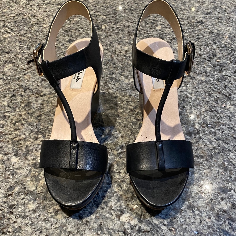 Clarks two toned wedges 7.5